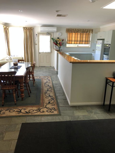 Beaches Serviced Apartments - Accommodation Batemans Bay 5