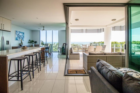 ZEN BY THE WATER - Esplanade Darwin Retreat - Accommodation Batemans Bay 1