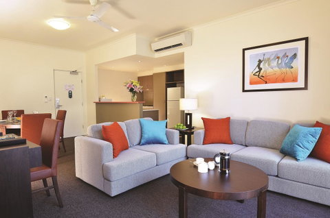 Metro Advance Apartments & Hotel - Accommodation Batemans Bay 2