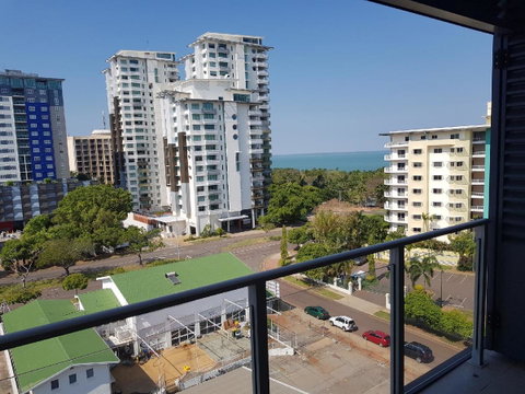 Darwin-Ocean Views, Tropical Getaway, Pool & Aircon - Accommodation Batemans Bay 20