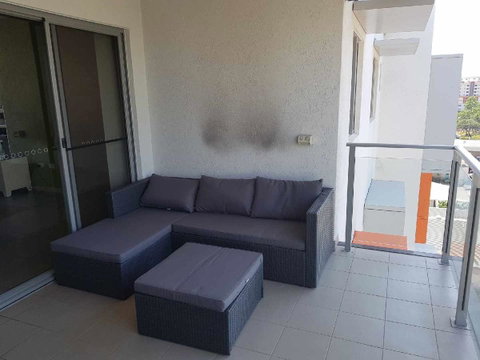 Darwin-Ocean Views, Tropical Getaway, Pool & Aircon - Accommodation Batemans Bay 17