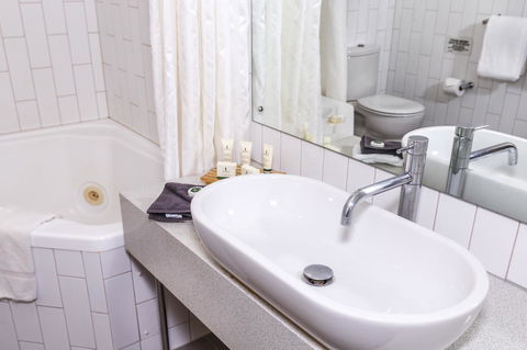 Discovery Resorts - Kings Canyon - Accommodation Batemans Bay 14