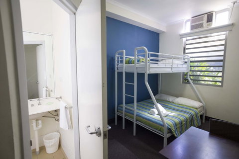 Melaleuca On Mitchell - Darwin YHA - Accommodation Batemans Bay 9