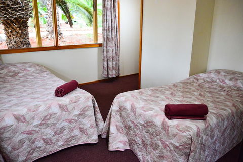Erldunda Desert Oaks Resort - Accommodation Batemans Bay 43