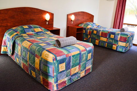 Erldunda Desert Oaks Resort - Accommodation Batemans Bay 35