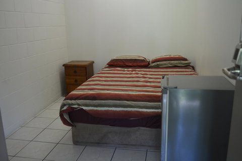 Frogs-Hollow Backpackers - Accommodation Batemans Bay 11