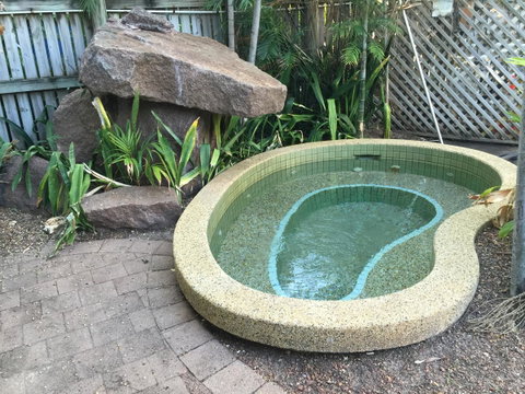 Frogs-Hollow Backpackers - Accommodation Batemans Bay 13