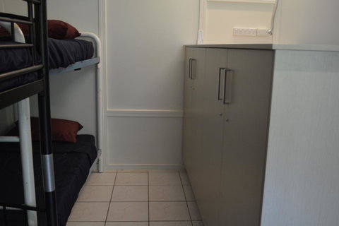 Frogs-Hollow Backpackers - Accommodation Batemans Bay 6