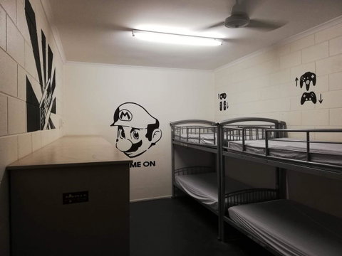 Frogs-Hollow Backpackers - Accommodation Batemans Bay 40