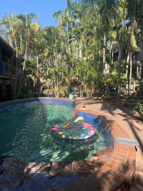 Frogs-Hollow Backpackers - Accommodation Batemans Bay 0