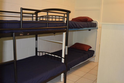 Frogs-Hollow Backpackers - Accommodation Batemans Bay 5