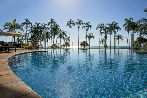 Mindil Beach Casino Resort - Accommodation Batemans Bay 2
