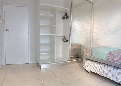 Cozy Room For A Great Stay In Darwin - Excellent Location - Accommodation Batemans Bay 5