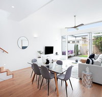 BONDI BLUE-hosted byL'Abode Accommodation - Accommodation Batemans Bay