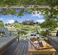 Bourne Cottage - Perfect for all seasons - Accommodation Batemans Bay