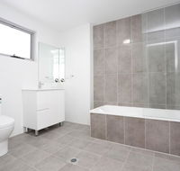 Brand new Family Friendly Apartment for 7 - Accommodation Batemans Bay