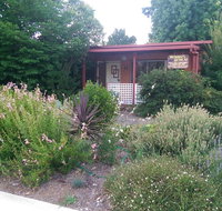 Bright's Wombat's Retreat - Accommodation Batemans Bay