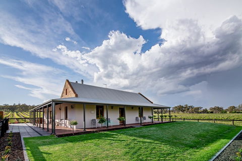 Brockenchack Vineyard Bed & Breakfast - Accommodation Batemans Bay 0