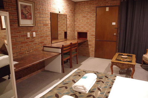 Bulahdelah Motor Lodge - Accommodation Batemans Bay 3