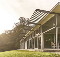 Bundaleer - Architect designed stunning views - Accommodation Batemans Bay