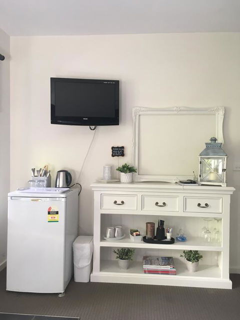 Bungalow On The Coast - Accommodation Batemans Bay 1