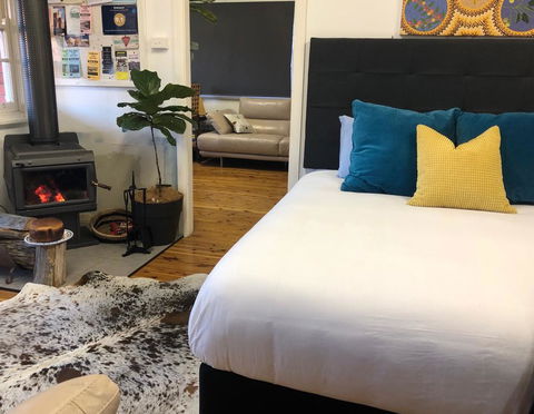 Bungalow@Tenterfield - Modern Vintage Luxury - Accommodation Batemans Bay 0