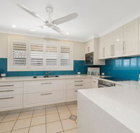 Burkeys 5 Main Street - Accommodation Batemans Bay