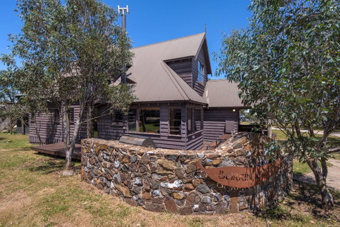 Burrinjuck - Accommodation Batemans Bay 2