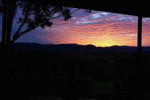 Byron Bay Hinterland House - Amazing Sunset Views! - Accommodation Batemans Bay 0