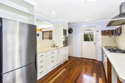 CABARITA BEACH BLISS - HOLIDAY HOME ON THE LAKE - Accommodation Batemans Bay 1