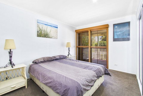 CABARITA BEACH BLISS - HOLIDAY HOME ON THE LAKE - Accommodation Batemans Bay 2