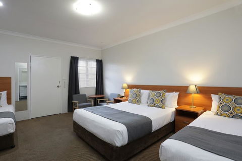 Cadman Motor Inn And Apartments - Accommodation Batemans Bay 2