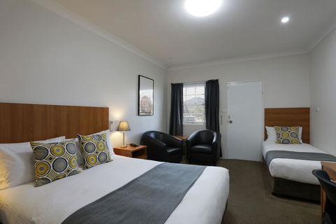 Cadman Motor Inn And Apartments - Accommodation Batemans Bay 0