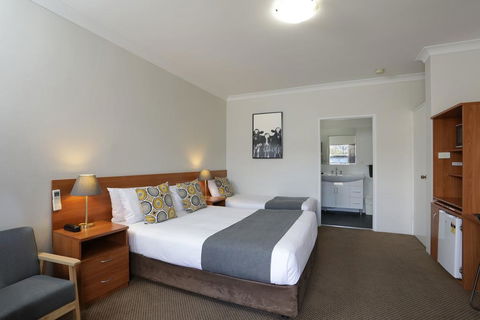 Cadman Motor Inn And Apartments - Accommodation Batemans Bay 1