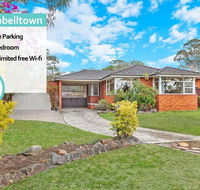 CAMPBELLTOWN HOLIDAY HOME 3 BED  FREE PARKING NCA039 - Accommodation Batemans Bay