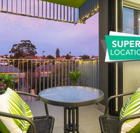 Canopy  44-Minutes from the CBD Train and Cafes - Wifi - Nespresso - Amenities - Accommodation Batemans Bay