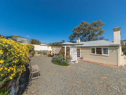 Captain Rodda's Cottage - Accommodation Batemans Bay 1