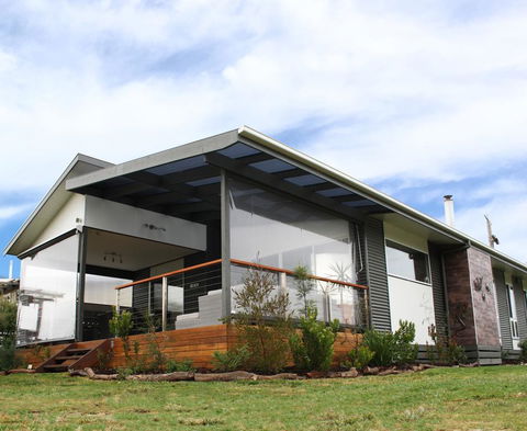 Captain's Cottage - Accommodation Batemans Bay 0