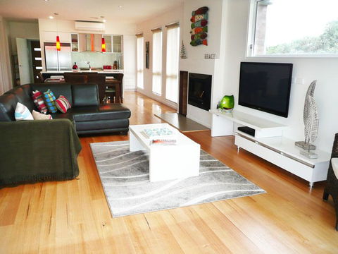 Captain's Cottage - Accommodation Batemans Bay 3