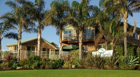 Captain's Quarters Bermagui - Accommodation Batemans Bay 0