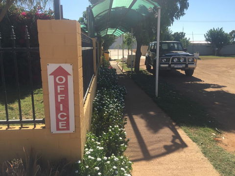 Carnarvon Caravan Park - Accommodation Batemans Bay 3