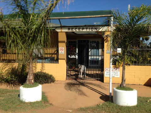 Carnarvon Caravan Park - Accommodation Batemans Bay 2