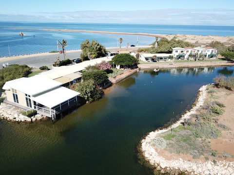 Carnarvon Retreat - Accommodation Batemans Bay 1