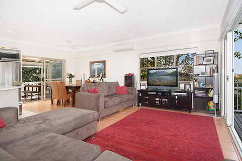 Carolyn's Beach House - Accommodation Batemans Bay 3