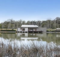 Casa sul lago - quite simply a very special place - Accommodation Batemans Bay