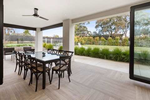 CATALINA - MOUNT ELIZA - Accommodation Batemans Bay 2
