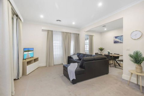 Central And Charming On Wallace - Accommodation Batemans Bay 0