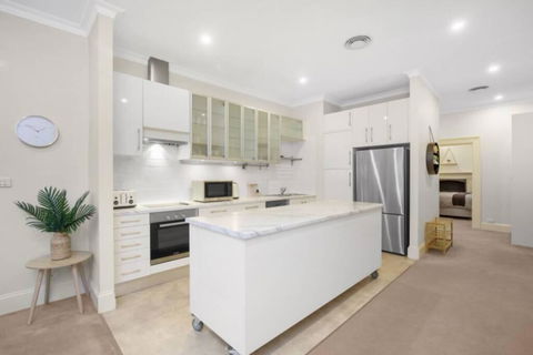 Central And Charming On Wallace - Accommodation Batemans Bay 1