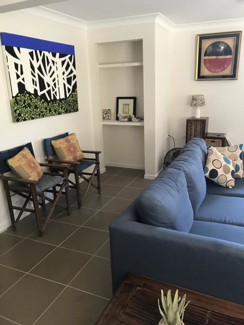 Central Gold Coast 3 Double Bedroom Apartment - Accommodation Batemans Bay 3