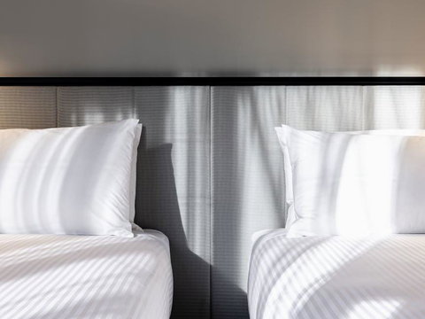 Central Gold Coast 3 Double Bedroom Apartment - Accommodation Batemans Bay 2